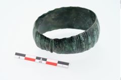Foto von Bronzemelonenarmreif (NHMW-PRAE-026503)